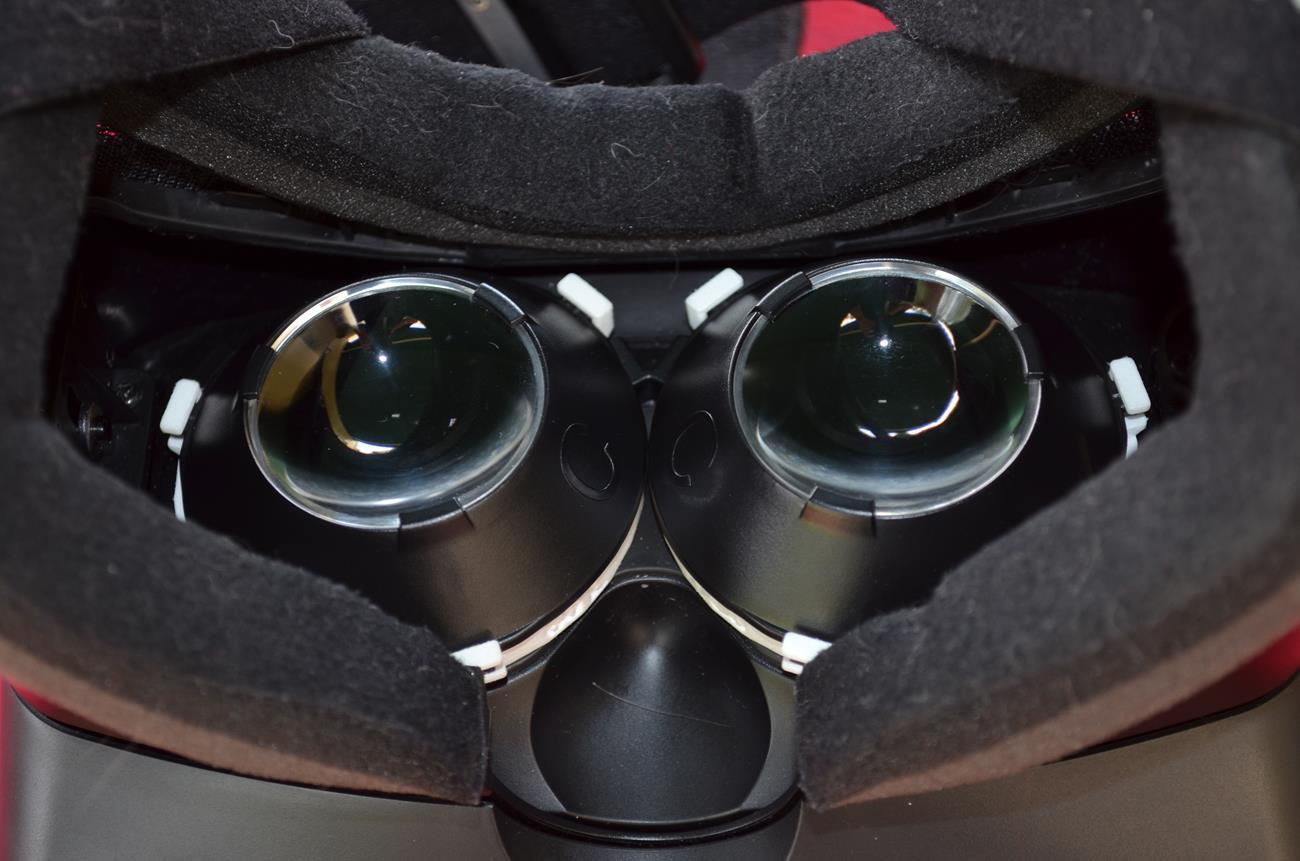 Как настроить линзы в Oculus Rift?